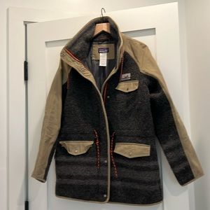 Patagonia size L coat
